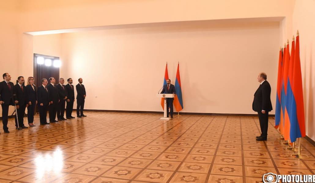 Live Armenia Cabinet Members Take Oath Of Office