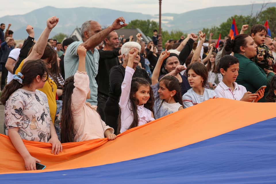 ստեփ 4.jpg (69 KB)