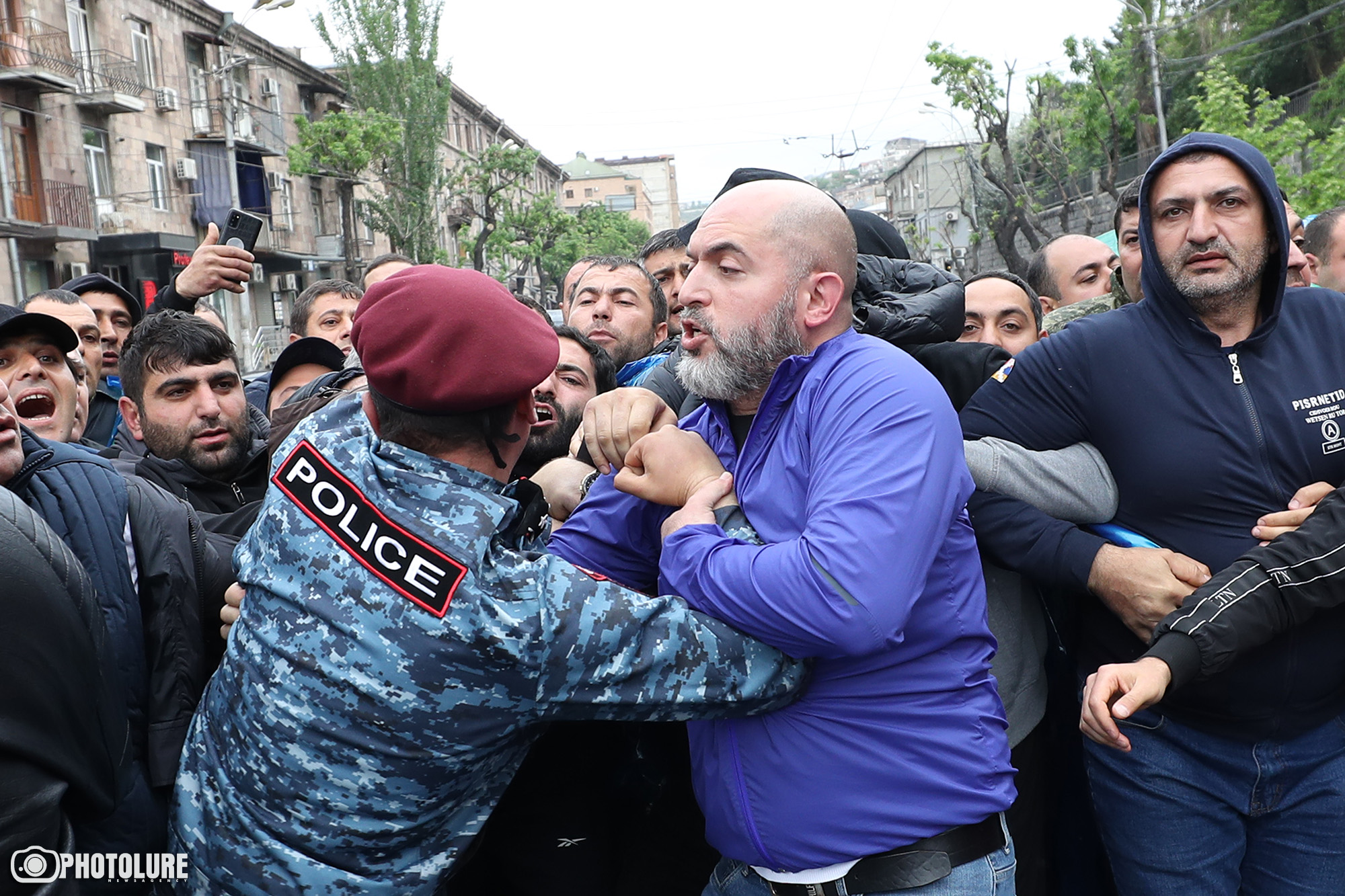 MHM0146484.jpg (834 KB)