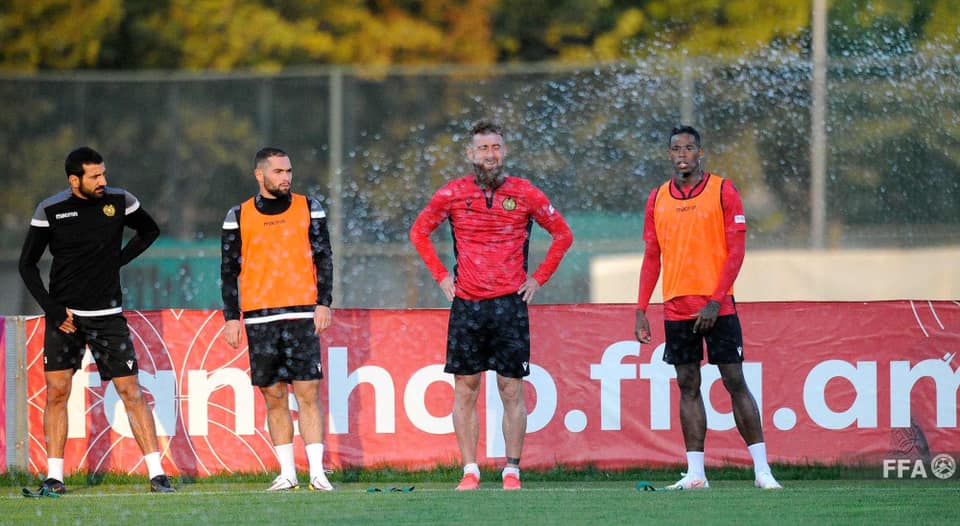 a1+havaqakan 2.jpg (69 KB)