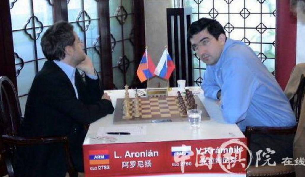 22ad58bb927f003cbed9cfb8d7b8a502