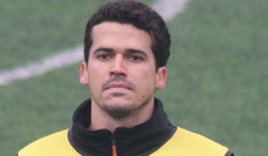 70f5039e21d850974ba602ba561d0642