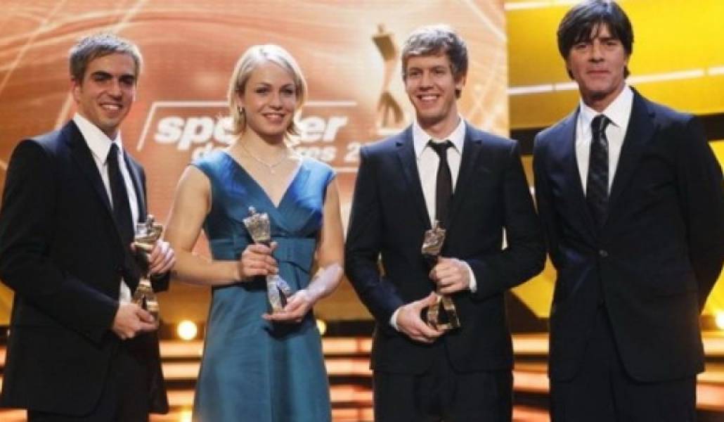 b1bee1f8e0627c76ed196af36f36cf38