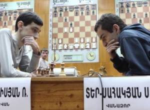 Ռոբերտ Հովհաննիսյանը` միանձնյա առաջատար