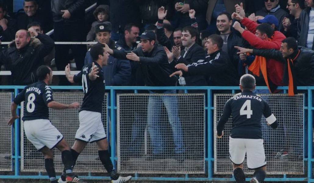 5d720b0f529241635bcd06d2c96d9270