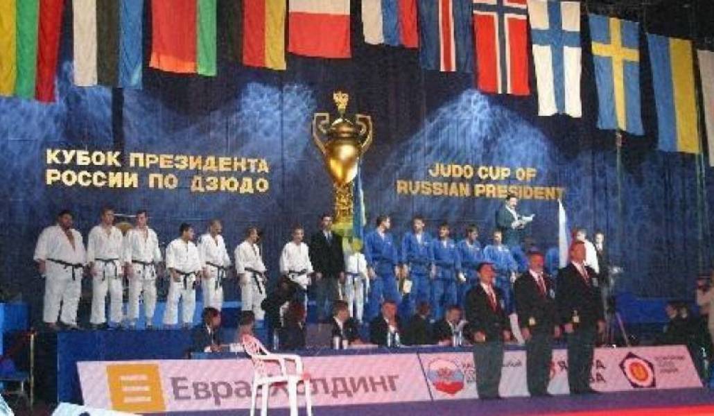 0320830232329dd18f8ffa9e5c2e5a3b