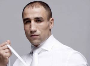 Արթուր Աբրահամը վերադառնում է միջին քաշային կարգ