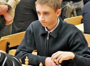 Ռուս տղան ուզում է խաղալ ինչպես Տիգրան Պետրոսյանը