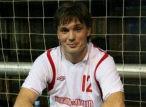 Մեր ֆուտբոլիստն աշխատում է բանկում