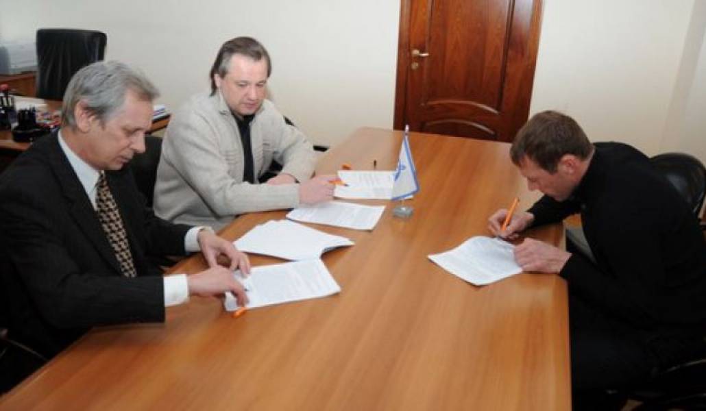 a69ef55e52fa1924182a514892b7abd7