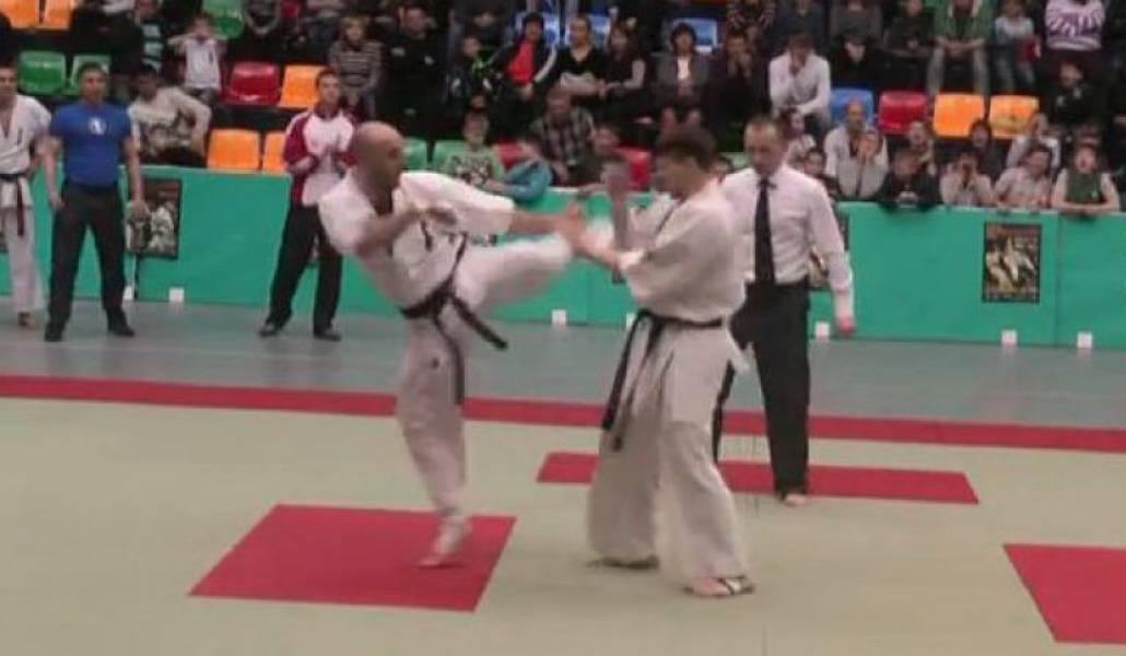 2f2ebaef92fcb49d858b7b26381a4577