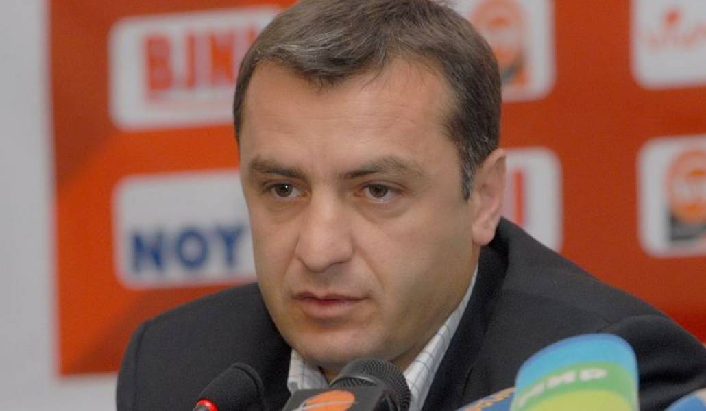 b4cadb6174b58e6bea2b19c9eed36e61