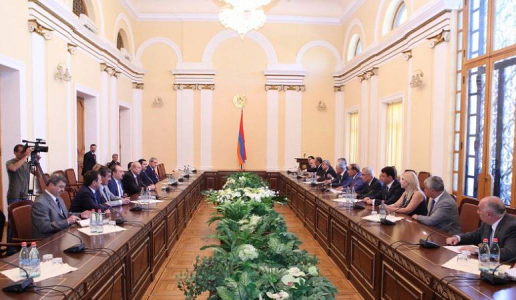 c8ec33395a2985febd653fdbde324a9e