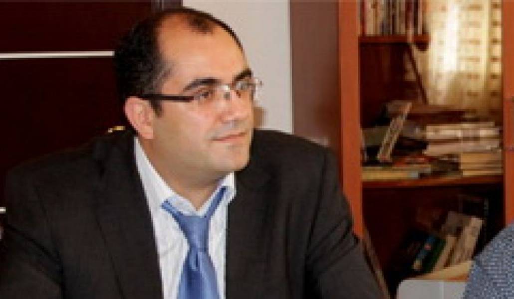 14266b27319db1af2ecfaa91dadfb24d