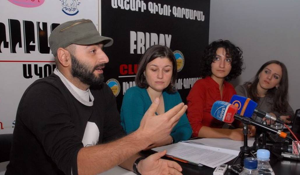 967537d06fde3ee710976b8b17eaaf55