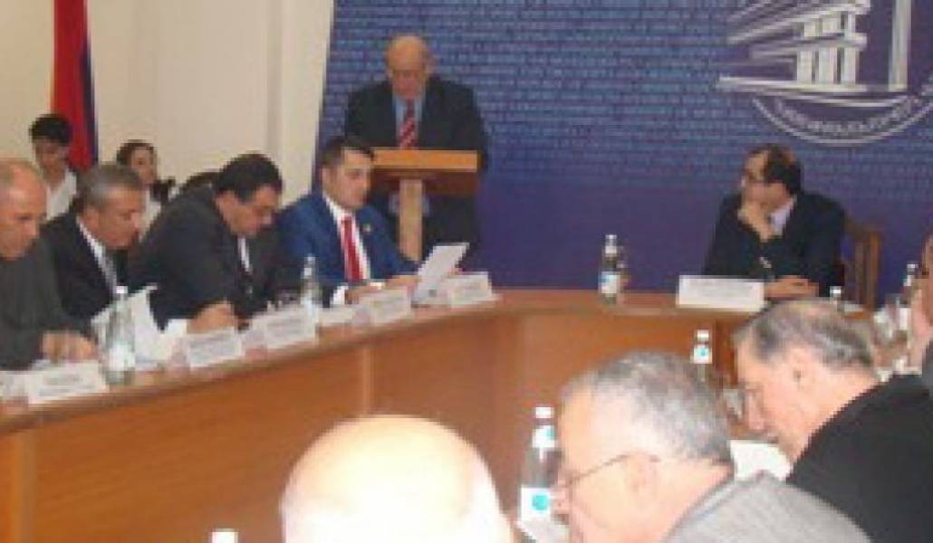 0fd3796fad5ec8a569bf1c1b38c56f12