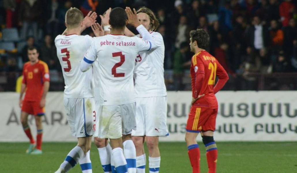 9e20e1fa5f47042e66e970f7abdf2985