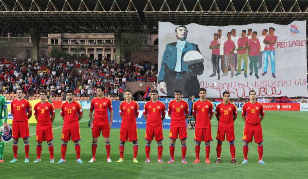 b10022ac2517d50cece9a1b76e6cb1ce