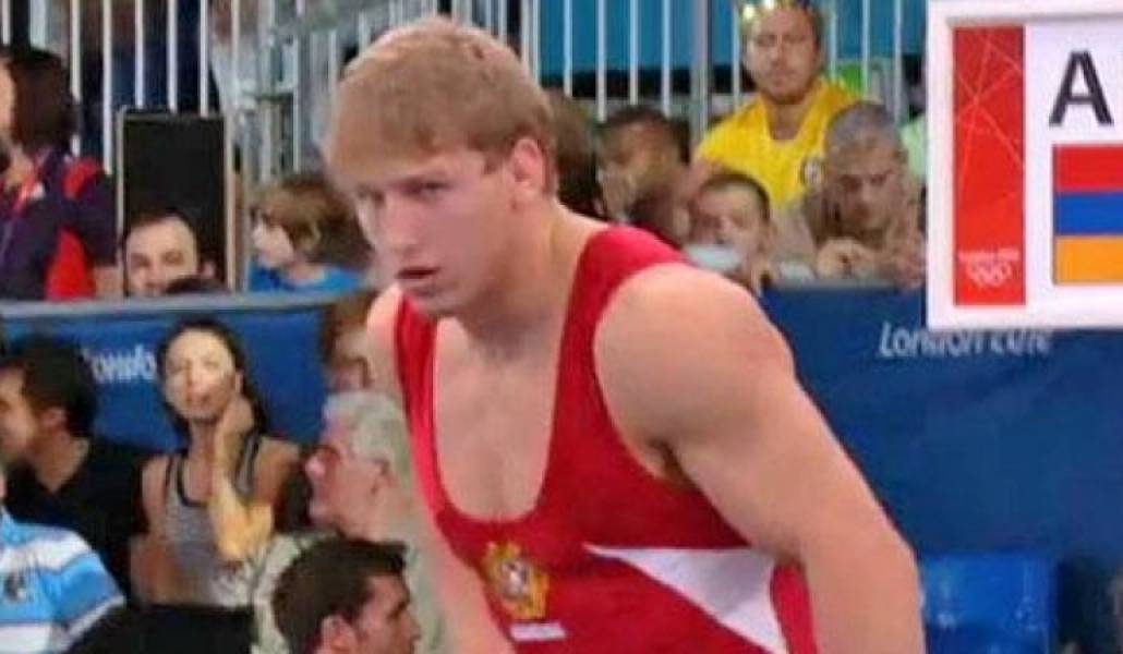 270d11b1b08910445c78ed644a7f858c