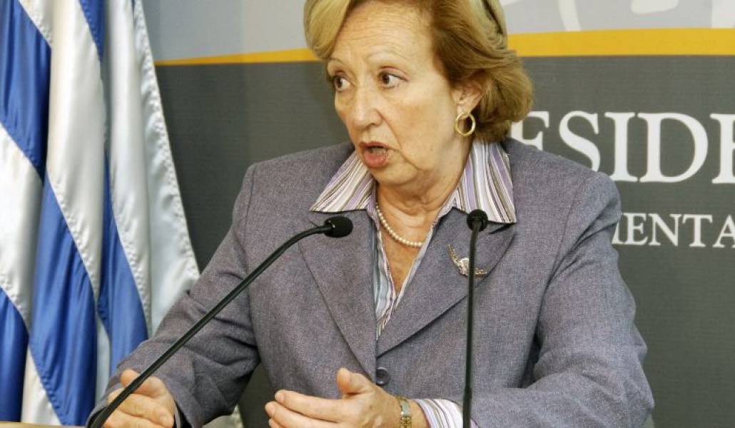 a904ea1d98e682b9adbe743cda9e2235