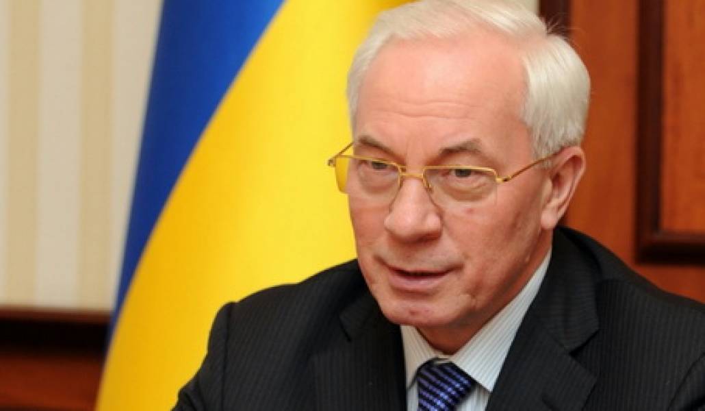 1379440727_1376322610_azarov