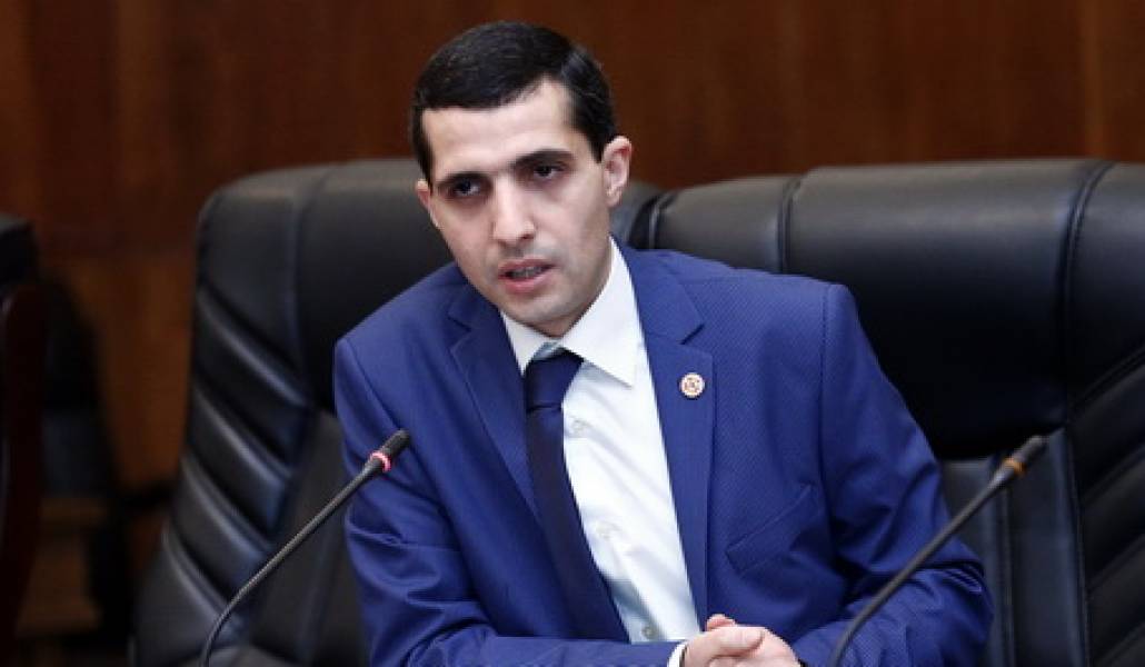 Sevani-himnaxndirner3