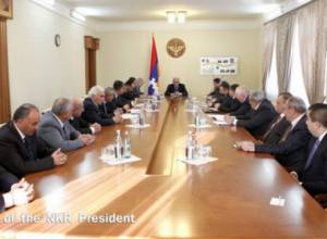 Коснулись темы строительства трассы Мартакерт-Варденис