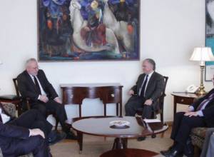Armenian FM, OSCE mediators discuss Karabakh peace deal