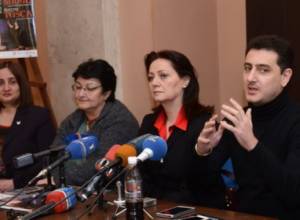 Գլխավոր դերում՝ Հասմիկ Պապյան