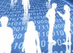 Информационная борьба разделила аудиторию на две части