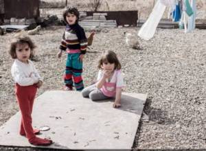 Сотни детей страдают от недоедания