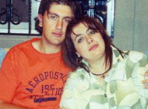 Сестра Амиряна "кинула" банки