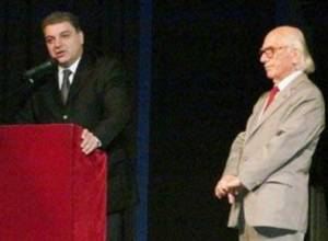 Жан Алмухян награжден медалью «Мовсес Хоренаци» 