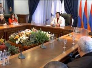 Gagik Tsarukyan meets cabmen