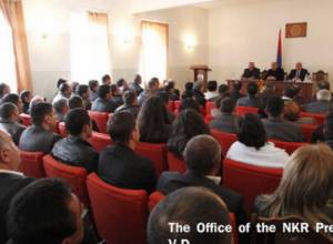 Bako Sahakyan met the youth