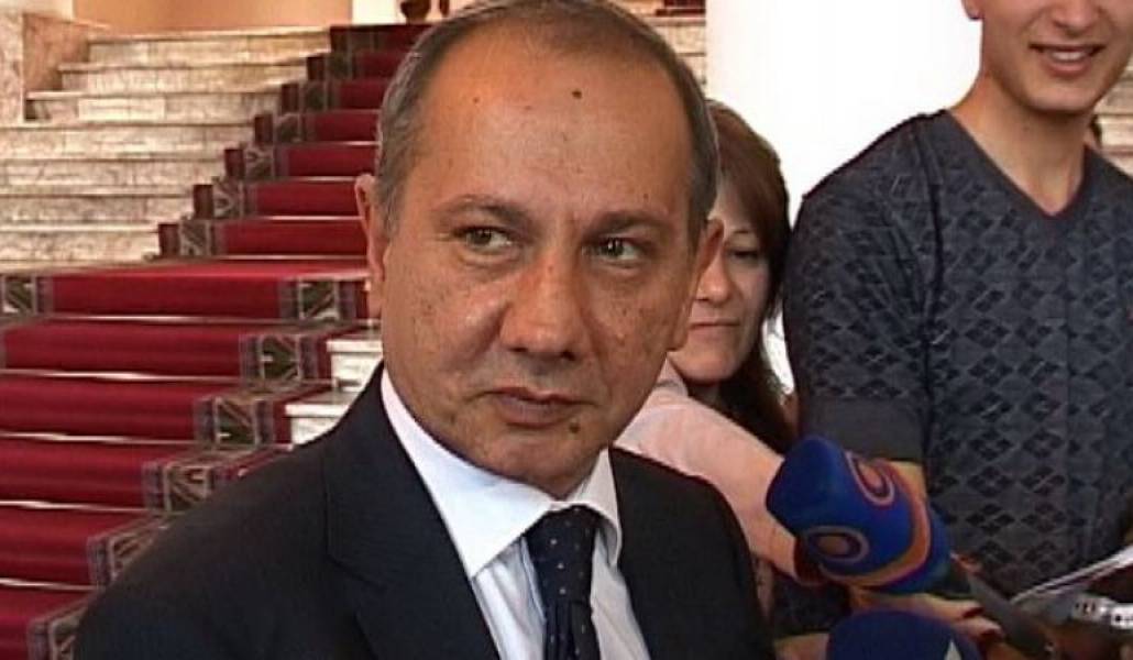 cbf40b4204d6db141b0e6b115d30bf67