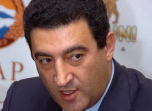 В.Айвазян об отставке премьера: "Я не гадаю на кофейной гуще"