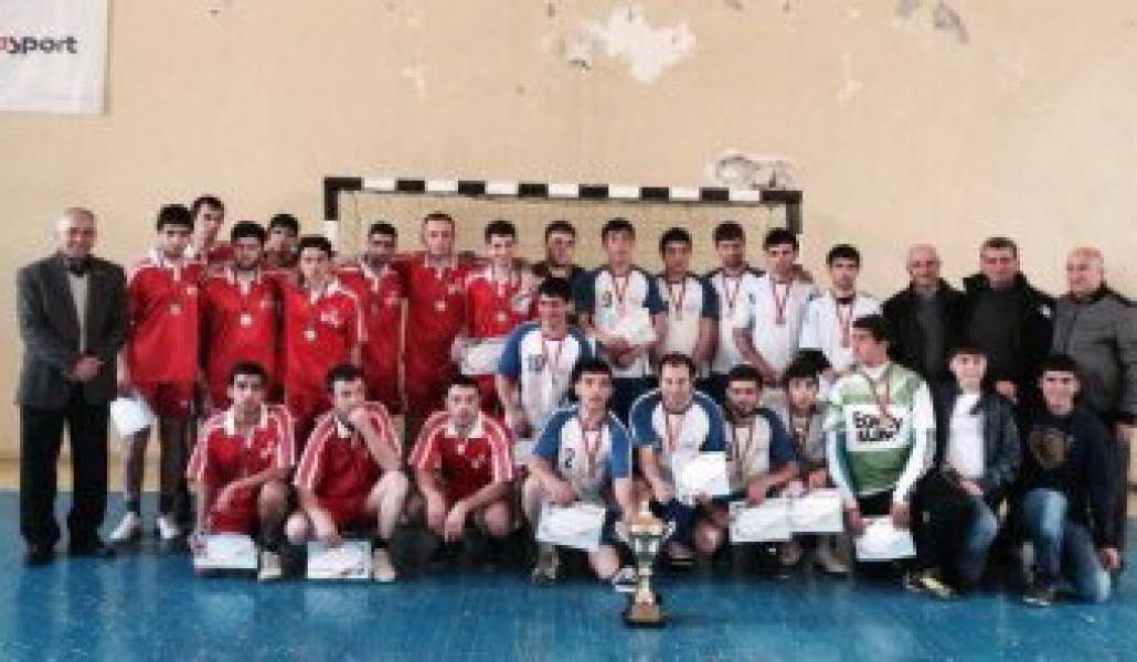 sport-handball-352x2651