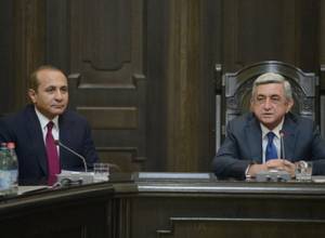 Serzh Sargsyan introduces new prime minister to Cabinet 