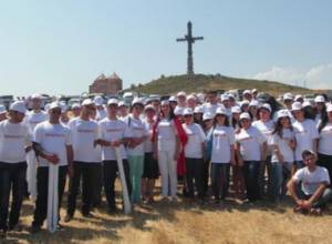 "Ниг-Апаран" приглашает на празднование