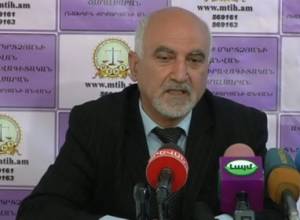 Paruyr Hayrikyan:  Tomorrow they may decide to erect statues to Putin and Stalin