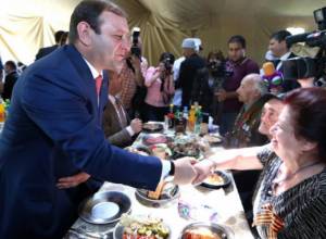 100 грамм с Тароном Маргаряном