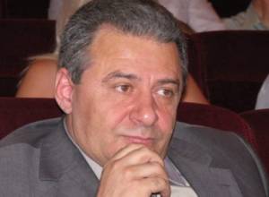 Post-Scriptum to host Vagharshak Harutyunyan