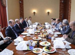 Рабочий завтрак в правительстве