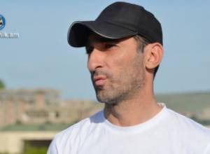 Սարգիս Հովսեփյանը կզրուցի Վարդան Մինասյանի հետ