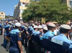 Policemen surrounded the protestors