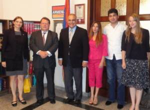 Раффи Ованнисян принял посла