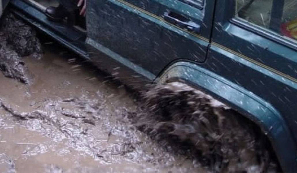 4d76aa6df597957f28323e9dba113fef