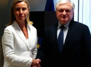 Armenian, Italian FMs meet in Brussels 