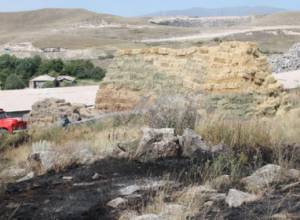 Сгорело 400-500 км покрытой травой территории  